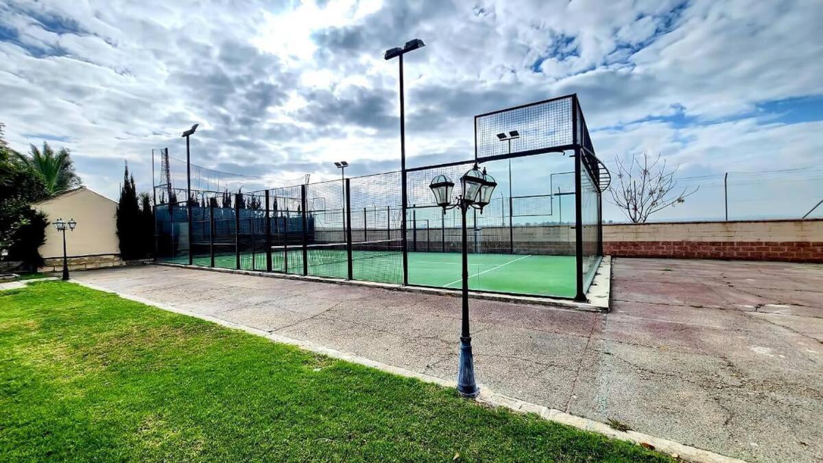 Villa Precioso Con Piscina Y Pista De Padel *